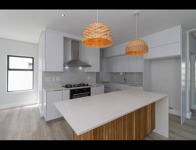 4 BEDROOM HOUSE FOR SALE IN SANDOWN